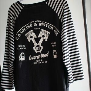 Winchester “The American Legend” Striped Sleeve Graphic Tee | 2X | Excellent